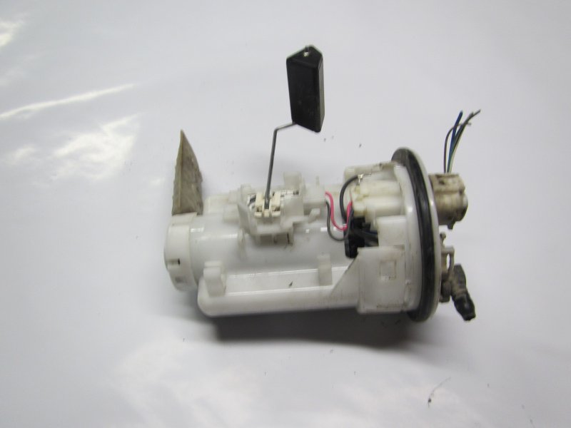 Pompe De Gavage (carburant) Pour Toyota Corolla Verso 2 Phase 1 - Réf. 232210D070, Occasion